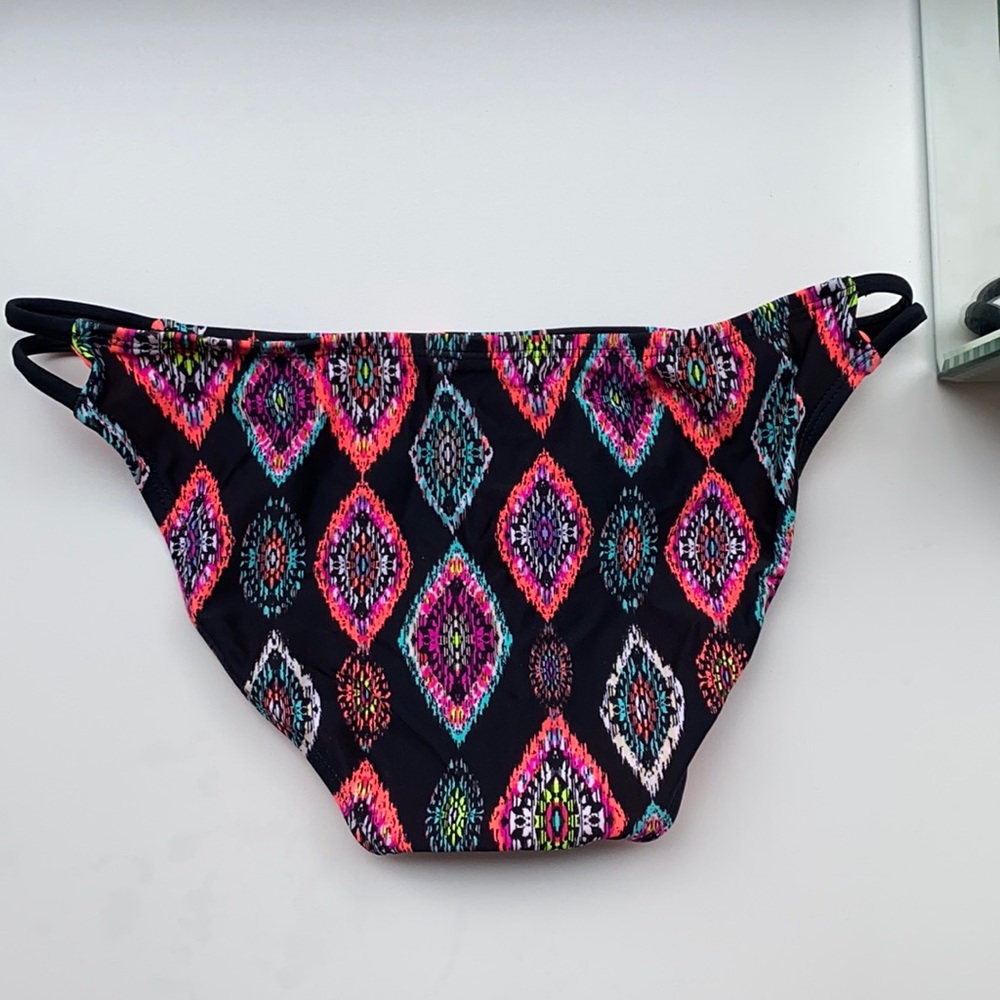 Bikini Bottom - Picture 5 of 5